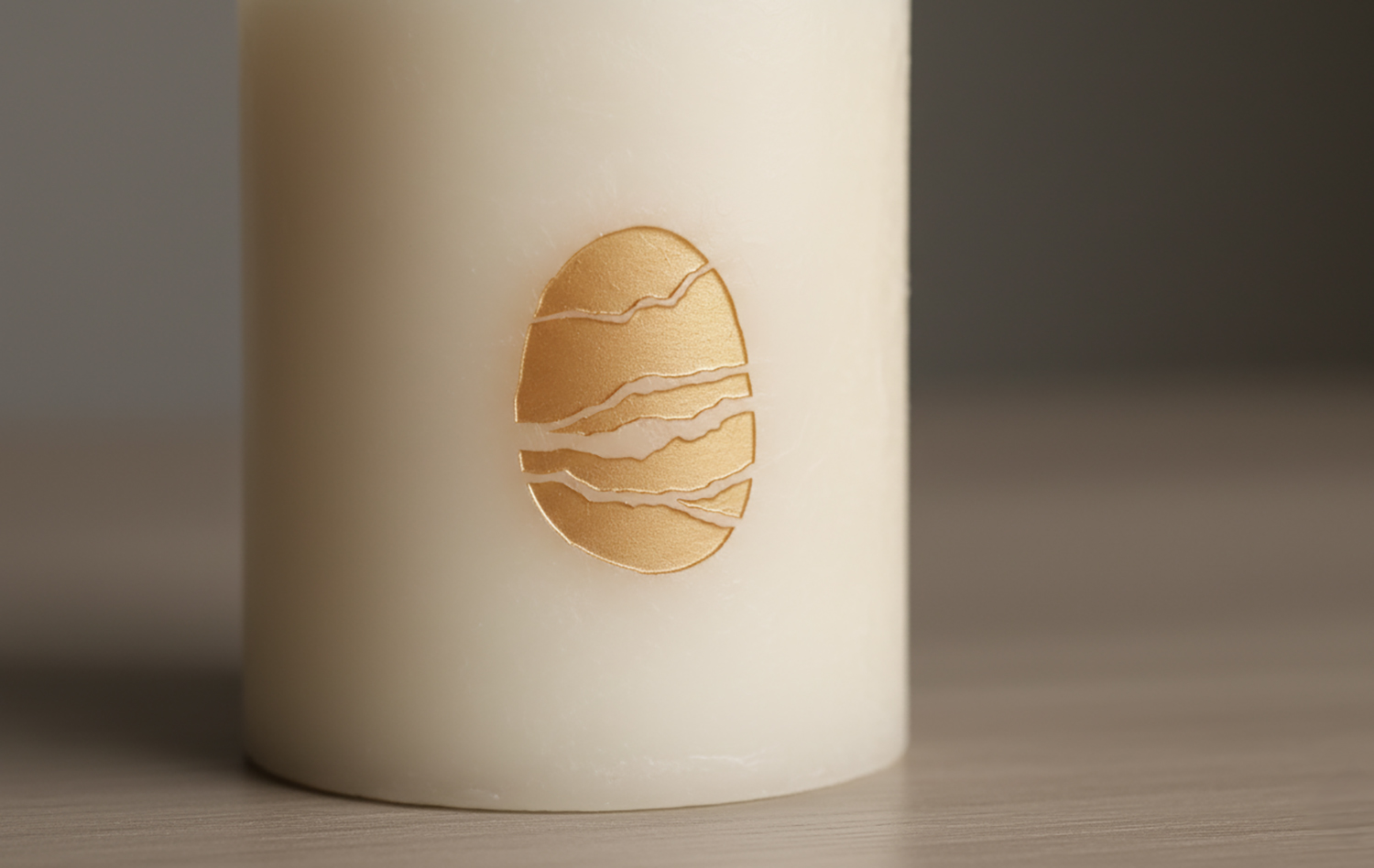 Silk & Saffron candle